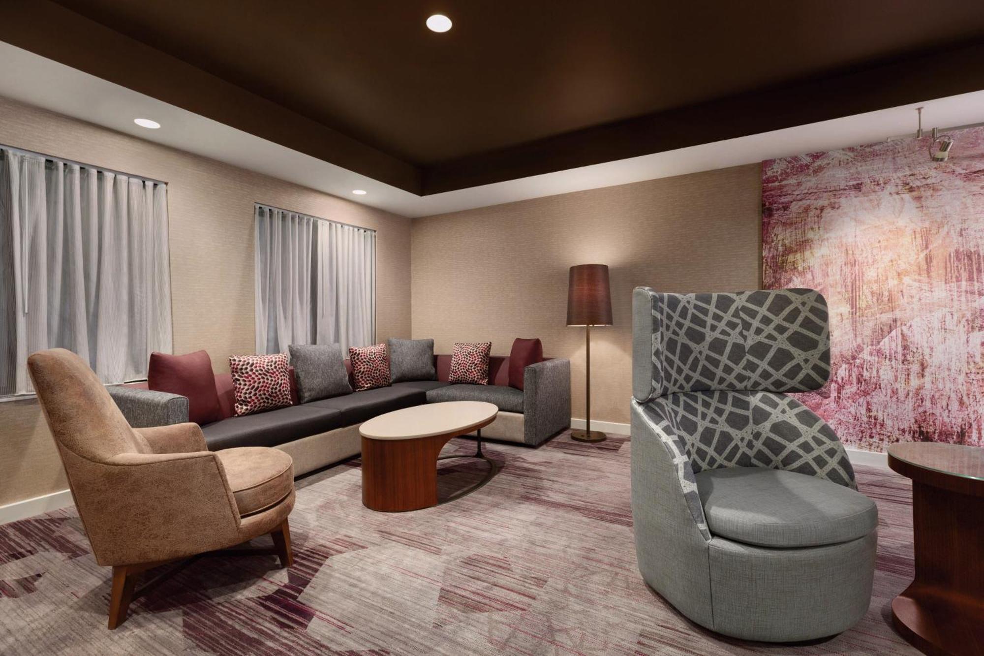 Courtyard By Marriott Topeka Eksteriør bilde