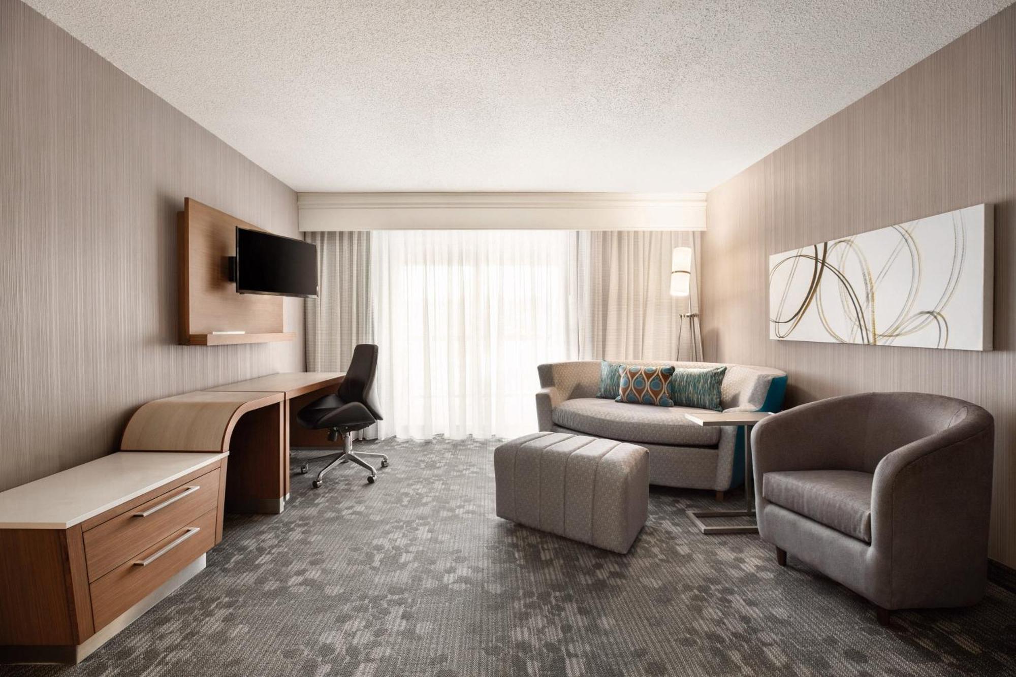 Courtyard By Marriott Topeka Eksteriør bilde
