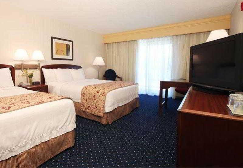 Courtyard By Marriott Topeka Eksteriør bilde