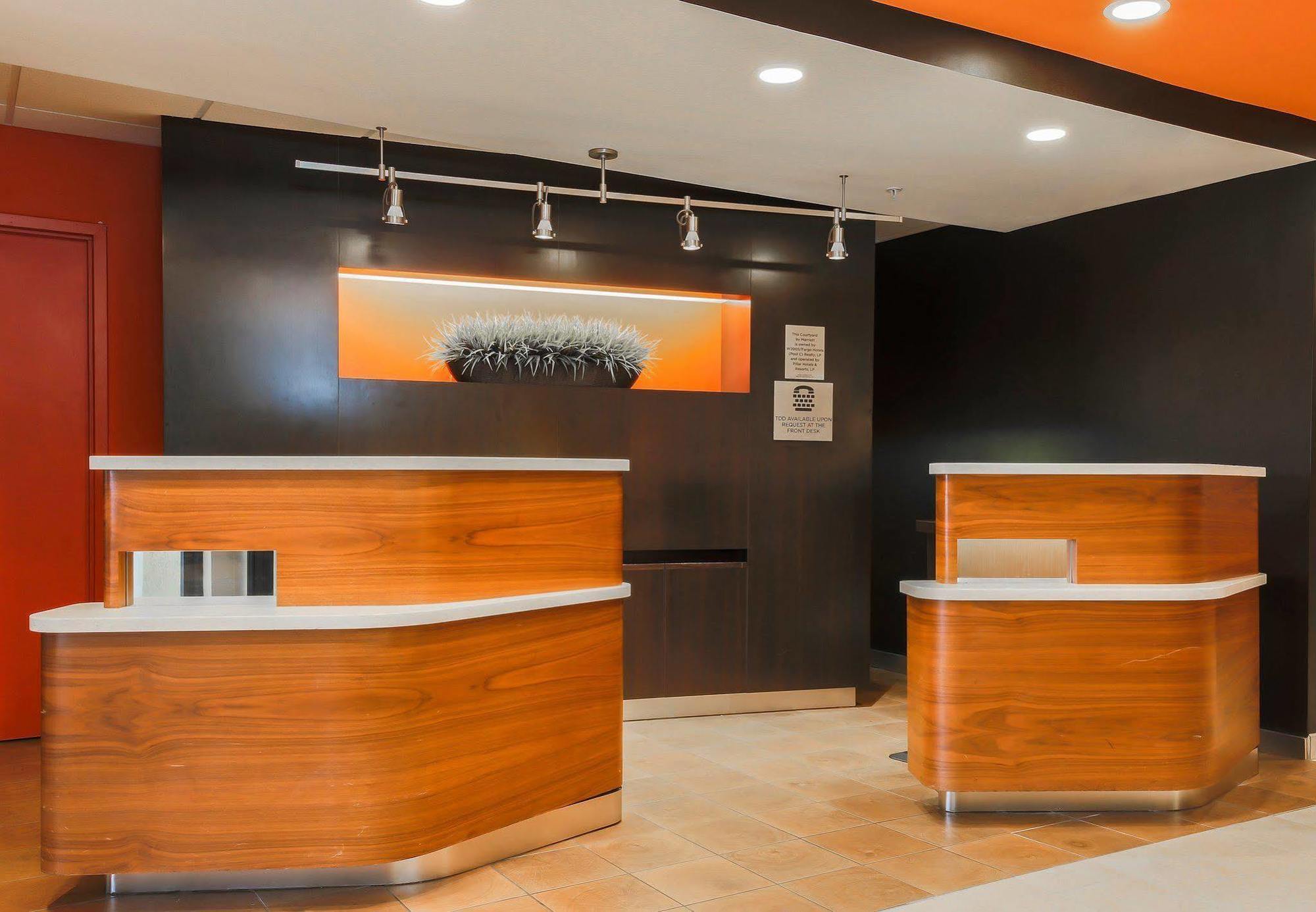 Courtyard By Marriott Topeka Eksteriør bilde